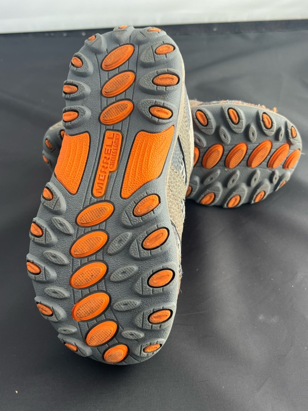 Merrell Kids Gray and Orange Trail Chaser Sneakers size 11.5 - Picture 8 of 8
